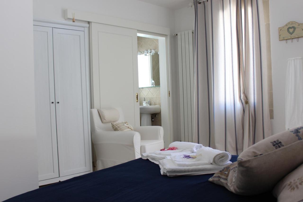 לינה וארוחת בוקר מאלייה Book And Bed מראה חיצוני תמונה