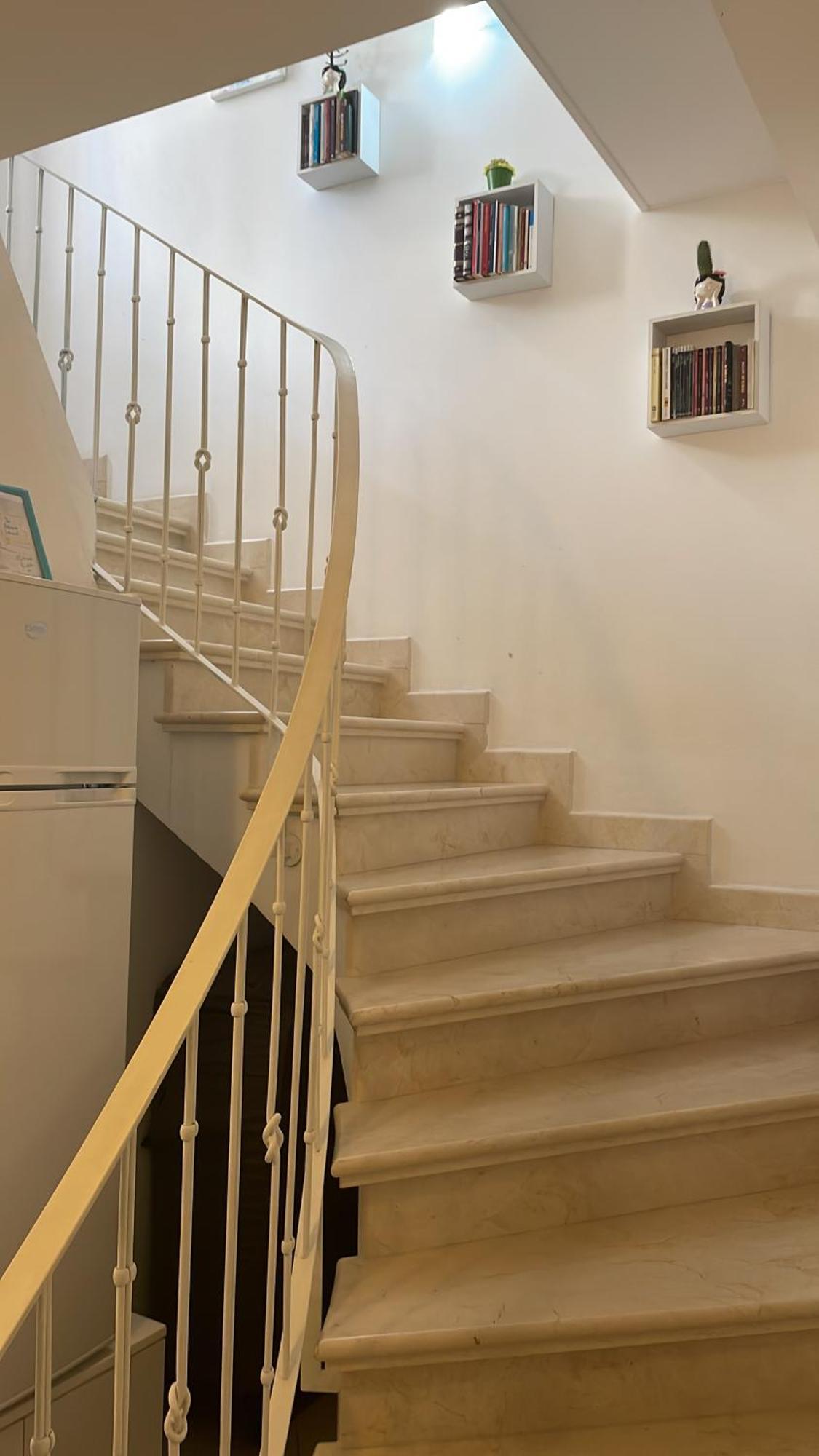 לינה וארוחת בוקר מאלייה Book And Bed מראה חיצוני תמונה